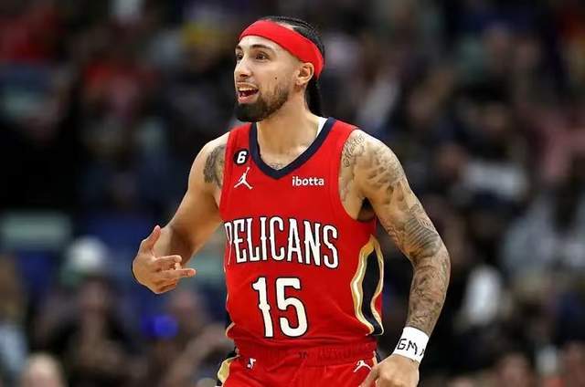 加图索：我要向球迷道歉；上半场很不错，下半场我们变得胆怯（加图索向球迷致歉：上半场表现不俗，下半场我们踢得畏手畏脚）