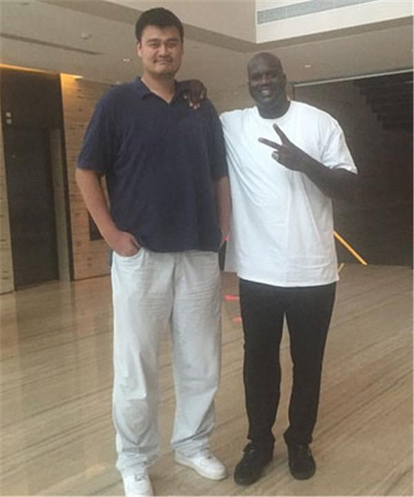 米体：劳塔罗近6个月奔波10.4万公里参加比赛，能绕地球三圈（米体：劳塔罗过去半年征战10.4万公里，足以绕地球三圈）